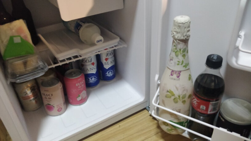 奥马Homa118升请问下这款冰箱最低温度能到多少度，能结冰吗？