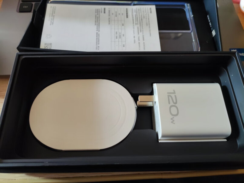 iQOO11用普通数据线充电会损害电池吗？