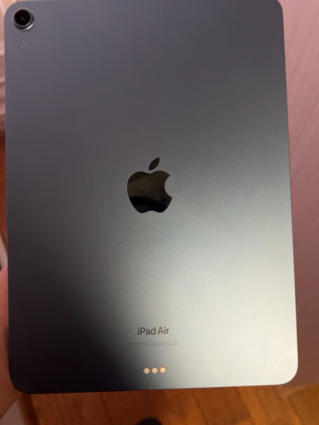 Apple iPad Air5 10.9英寸平板电脑 2022年款(256G WLAN版3分钟告诉你到底有没有必要买！哪个更合适？