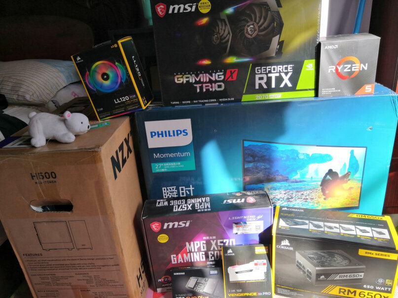 微星魔龙RTX 3080 Ti X TRIO显卡你们的魔龙开机有异响吗？