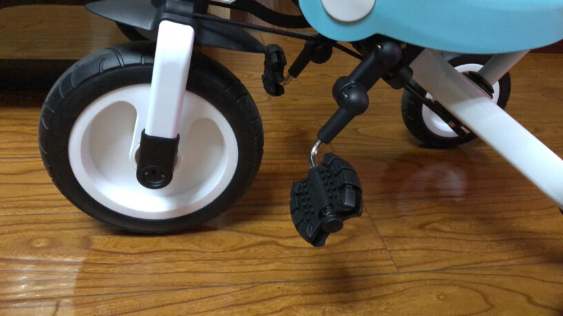 纳豆儿童三轮车脚踏车手推车婴儿溜娃神器好不好推？
