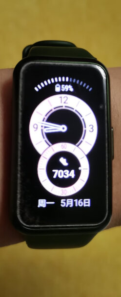 HUAWEI华为手环7标准版跑步显示配速嘛？