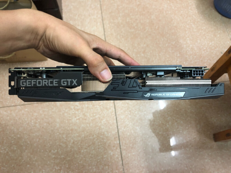 华硕GT1030精选2GB GDDR5驱动与windows不兼容？