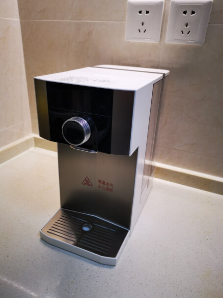 IAM即热式饮水机小型桌面台式迷你全自动智能即热饮水机100度水的出水速度和45度水一样快吗？