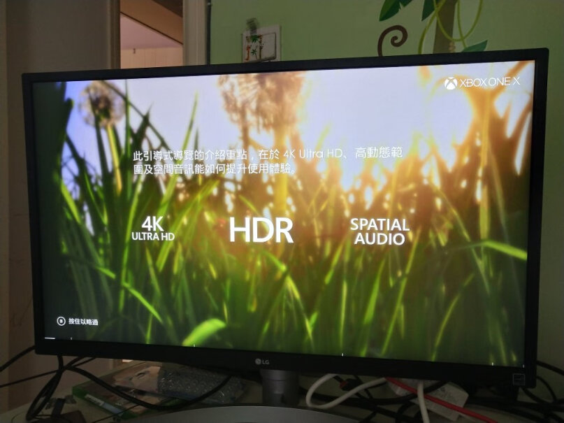 LG26.9英寸OLEDdp接口的型号是1.4吗？