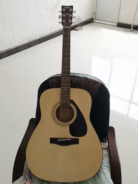 雅马哈YAMAHA吉他初学者民谣木吉他f310f600男女生入门吉它印尼进口评测数据如何？最新款？