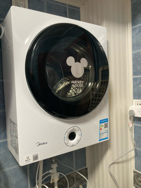 美的壁挂洗衣机迷你滚筒洗衣机全自动3kg可以直接放在大滚筒洗衣机的上面吗？