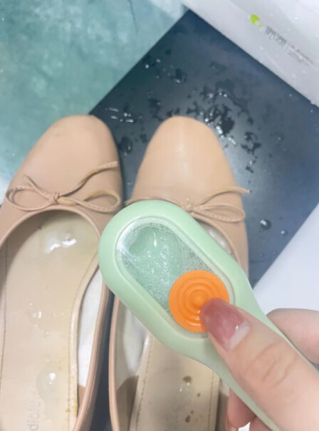 "箱居刷子鞋刷衣刷自动加液软毛"分析怎么样？使用感受大揭秘！