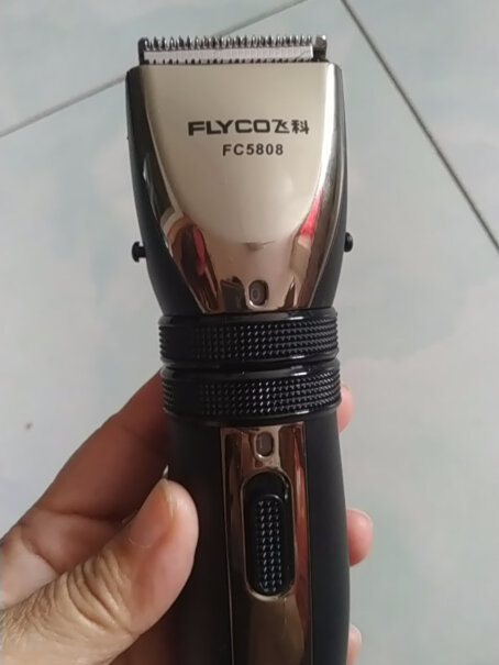 飞科FLYCO专业电动理发器成人儿童电推剪剃头电推子裸剪头发还有多长？