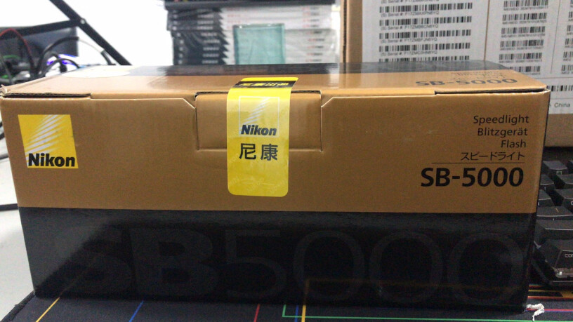 尼康SB-5000闪光灯D850无线引闪sb5000需要引闪器吗？