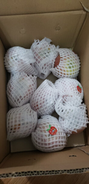 新疆阿克苏苹果5kg礼盒单果200-260g这批苹果怎么样，好吃吗？