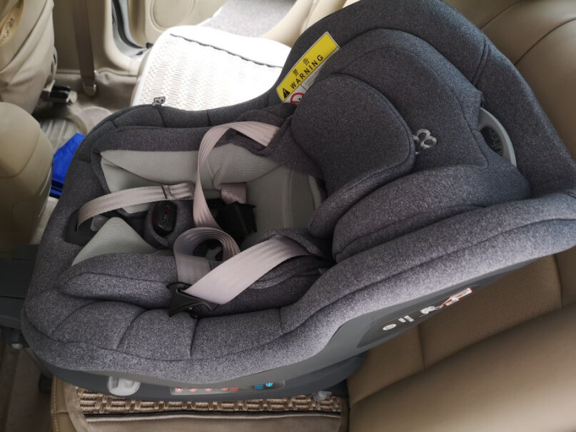宝贝第一宝宝汽车儿童安全座椅约0-4岁发现有塑料泡沫填充现象吗？