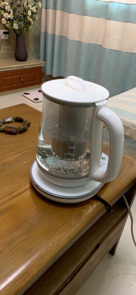 苏泊尔养生壶多功能加厚玻璃煮茶器请问这壶有1.8的吗？