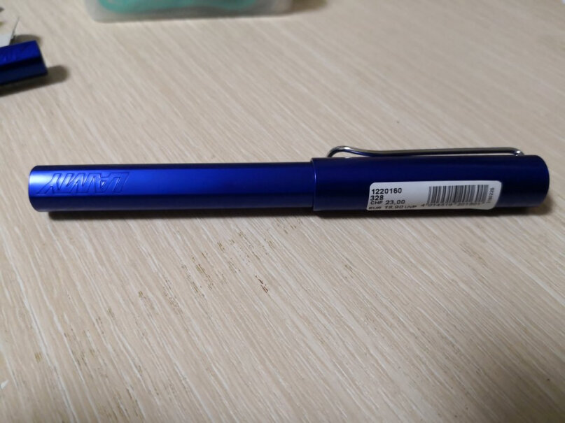 德国进口凌美LAMY宝珠笔签字笔自带笔芯是什么颜色？