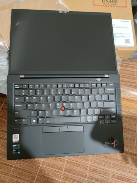 联想笔记本电脑ThinkPadX1能玩魔兽世界不。。。