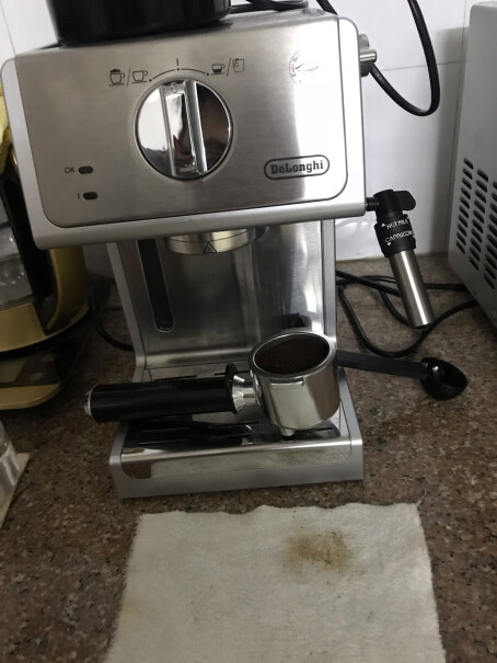 德龙咖啡机趣享系列半自动咖啡机这个咖啡机出咖啡是定量的还是一直出，要自己手工关闭才行？