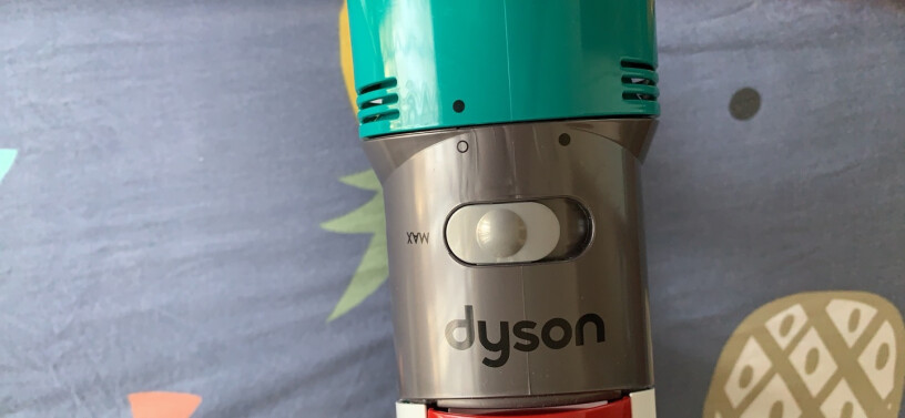 Dyson戴森V7是购无绳吸尘器划算，还是单独购除螨划算？