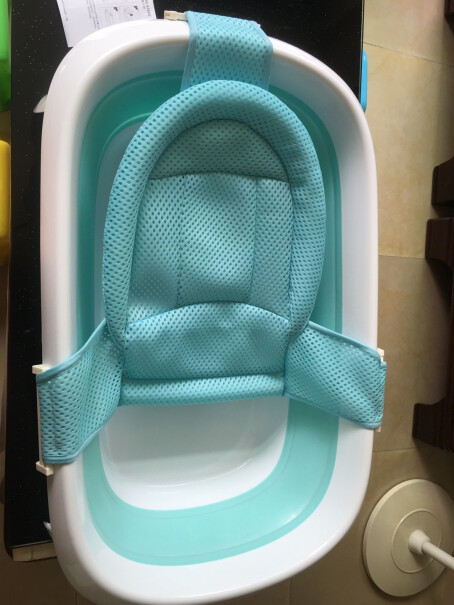 世纪宝贝婴儿折叠脸盆新生儿宝宝洗脸盆带浴垫和浴网吗？