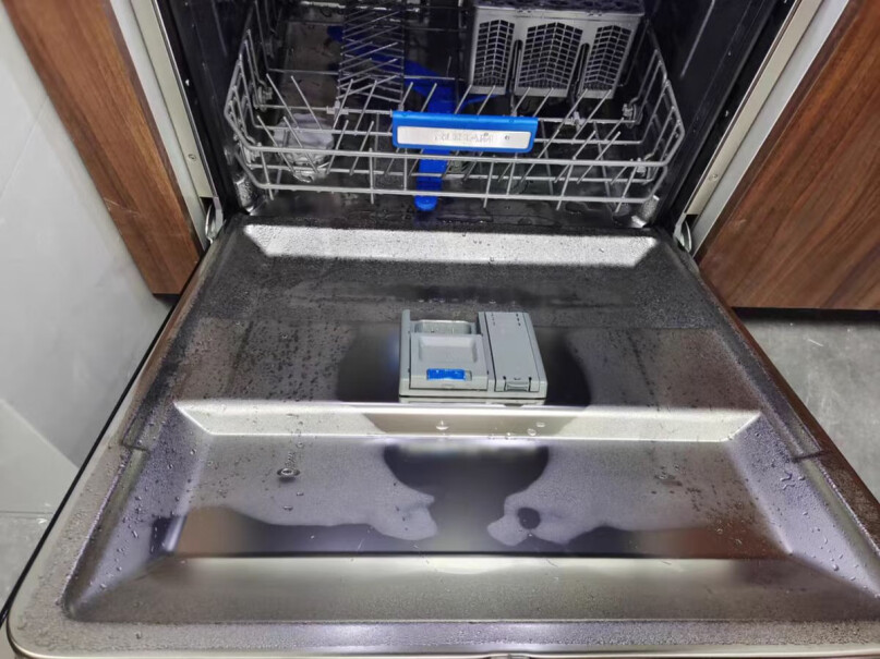 家用洗碗机嵌入式一级水效洗碗机费电费水吗？