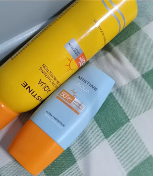 Mistine小黄帽防晒霜SPF50+性价比评测？