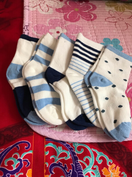 儿童袜南极人婴儿袜子棉质宝宝袜子0-1-3岁新生儿袜子儿童地板袜可以入手吗？分析性价比质量怎么样！