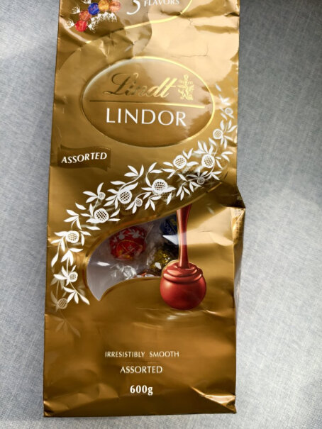 瑞士莲Lindt软心精选巧克力分享装600g2024买的日期是什么时候的？