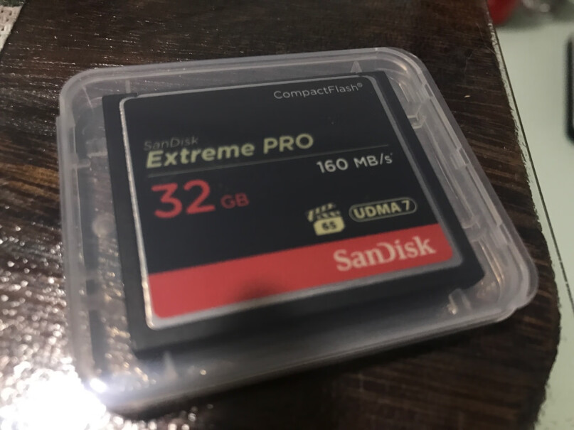 闪迪64GBCF存储卡5D4可以用？
