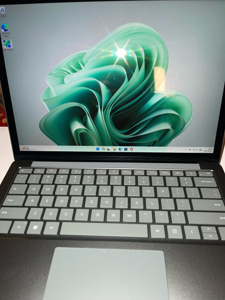 微软笔记本Laptop5评测性价比高吗？老司机揭秘评测如何？