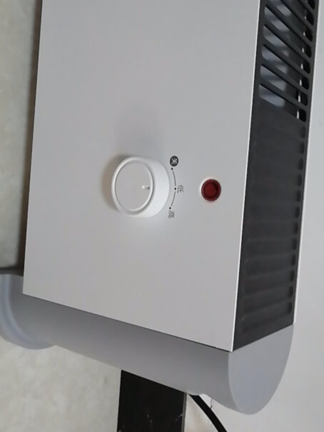 美的取暖器石墨烯踢脚线取暖器家用电暖器分析性价比质量怎么样？功能介绍？