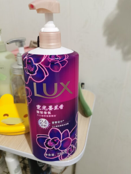 力士LUX香氛幽莲750g+750g小苍兰100gx2留香这么促销是不是快要过期的产品啊？
