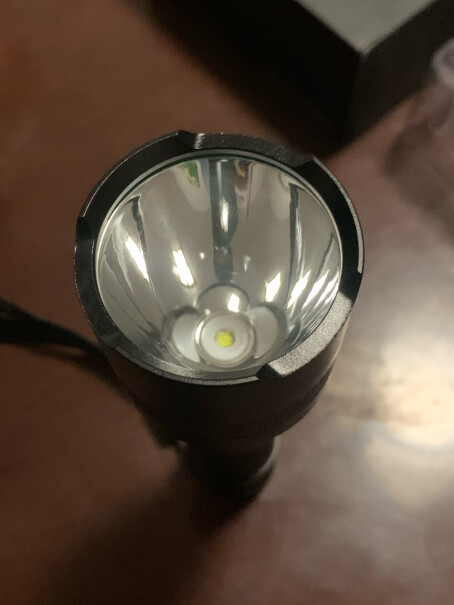 户外照明神火C8T6强光手电筒真的好吗！对比哪款性价比更高？