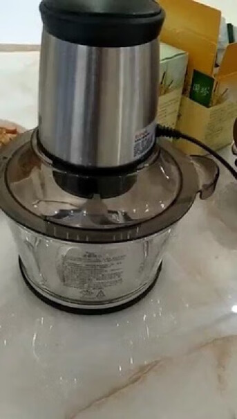 苏泊尔绞肉机家用电动不锈钢多能料理机你好！你的这款机子能礳米粉吗？