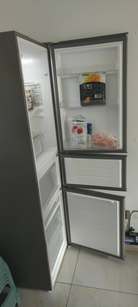 216升三门电冰箱小型家用中门软冷冻节能请问，以旧换新吗？