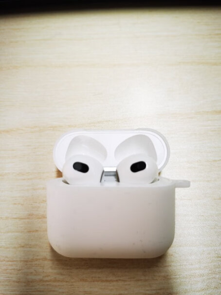 FANWEIPAI蓝牙耳机，适用苹果iPhone 13，搭载洛达1562A芯片吗？