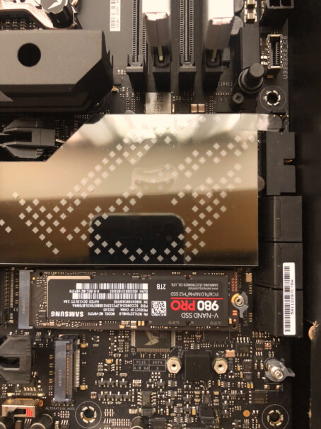三星(SAMSUNG) 500GB M.2 NVMe固态硬盘980做系统盘伤电脑吗？