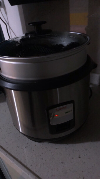 苏泊尔电饭锅6L大容量电饭煲机械老式带蒸笼煮飯時可同時蒸魚嗎？