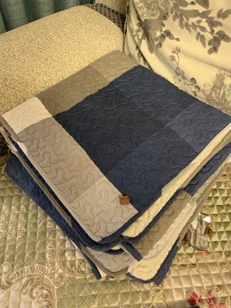 木儿家居沙发垫四季加厚雪尼尔沙发套罩沙发巾盖布定制防尘效果好吗？