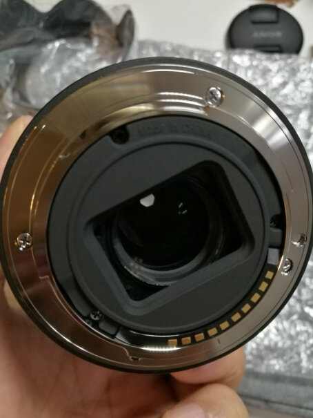 索尼APS-C微单E口变焦镜头E55-210mmA6400能配吗？