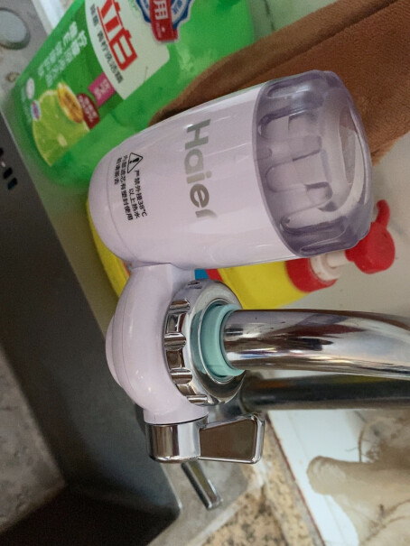 海尔HT101-1水龙头净水器台式净水机家用厨房过滤器自来水怎么清洗滤芯？