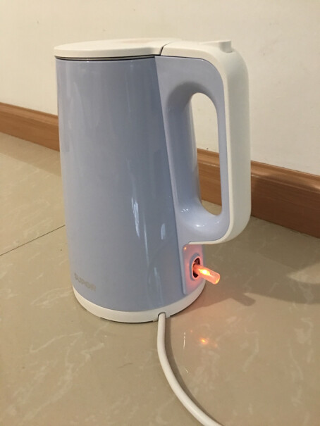 苏泊尔电水壶热水壶电热水壶304不锈钢水壶倒水会漏水吗？