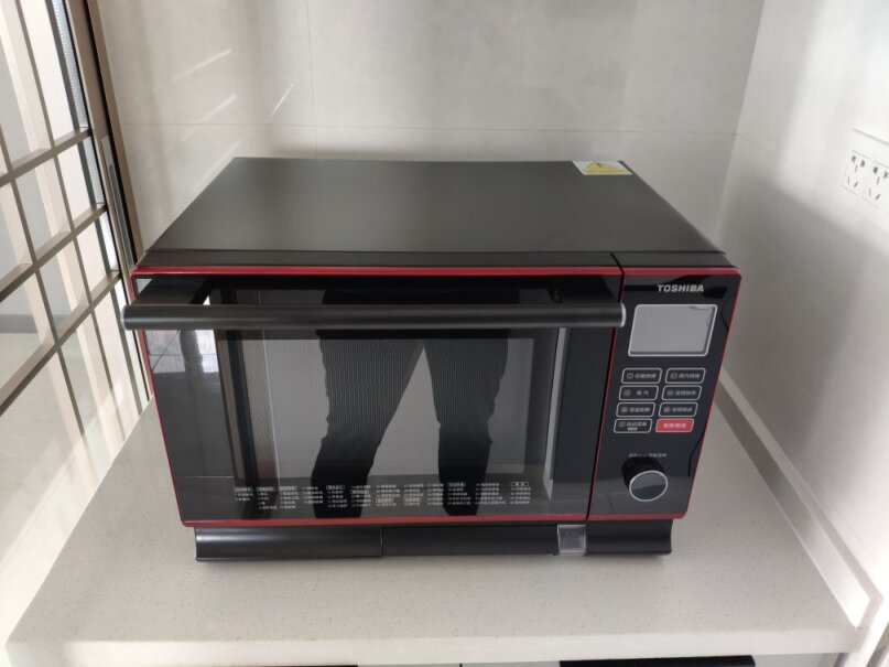 东芝微蒸烤一体机家用台式微蒸烤箱涉及水盒有几个？