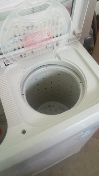 小天鹅双桶筒双缸洗衣机半自动家用波轮洗衣机上面盖子可否卸下来那上面的盖子可以拿下来不？