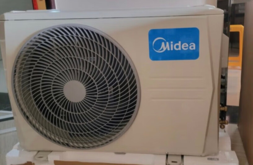 美的(Midea) 1.5匹空调风尊科技版新一级变频冷暖壁挂式空调挂机大风口 智能家电以旧换新KFR值得买吗？评测不看后悔！