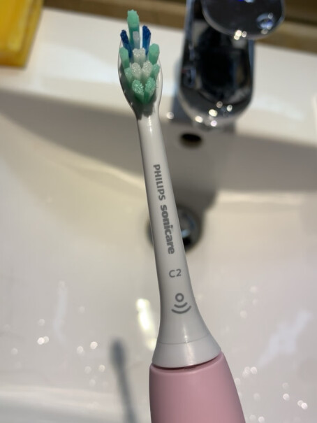 电动牙刷飞利浦PHILIPS电动牙刷质量值得入手吗,评测值得入手吗？