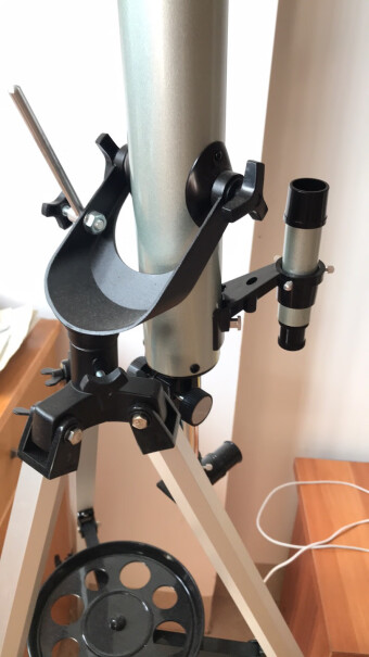 PENTAFLEX天文望远镜学生儿童礼物入门级学生天文望远镜安装复杂吗 ？