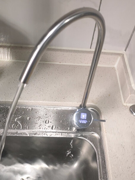 A.O.史密斯家用净水器有没有配套的管线机？直接可以加热饮水的那种机器？