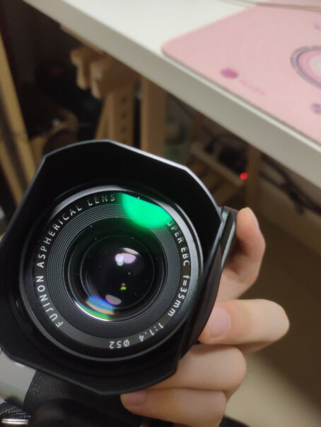 富士XF60mm微距镜头这个头和1024哪个好？