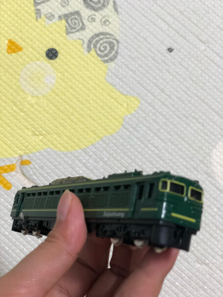 BKK超合金仿真火车模型玩具这个有多大啊？