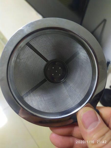 焙印咖啡过滤网大号和小号的不锈钢过滤器的漏空哪个更小一点？