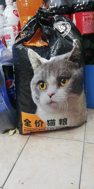 亿迪冻干猫粮天然猫粮3斤成猫幼猫通用型宠物粮自营1.5kg这么便宜，是什么做的啊？会不会把猫吃出问题呀？